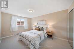 19 - 90 MAGNOLIA DRIVE | Hamilton Ontario | Slide Image Seventeen
