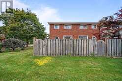19 - 90 MAGNOLIA DRIVE | Hamilton Ontario | Slide Image Thirty-four
