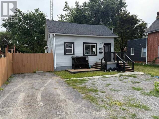 40 ST PATRICK STREET Lindsay Ontario, K9V 1R2 - 5 Bedrooms Home For Sale