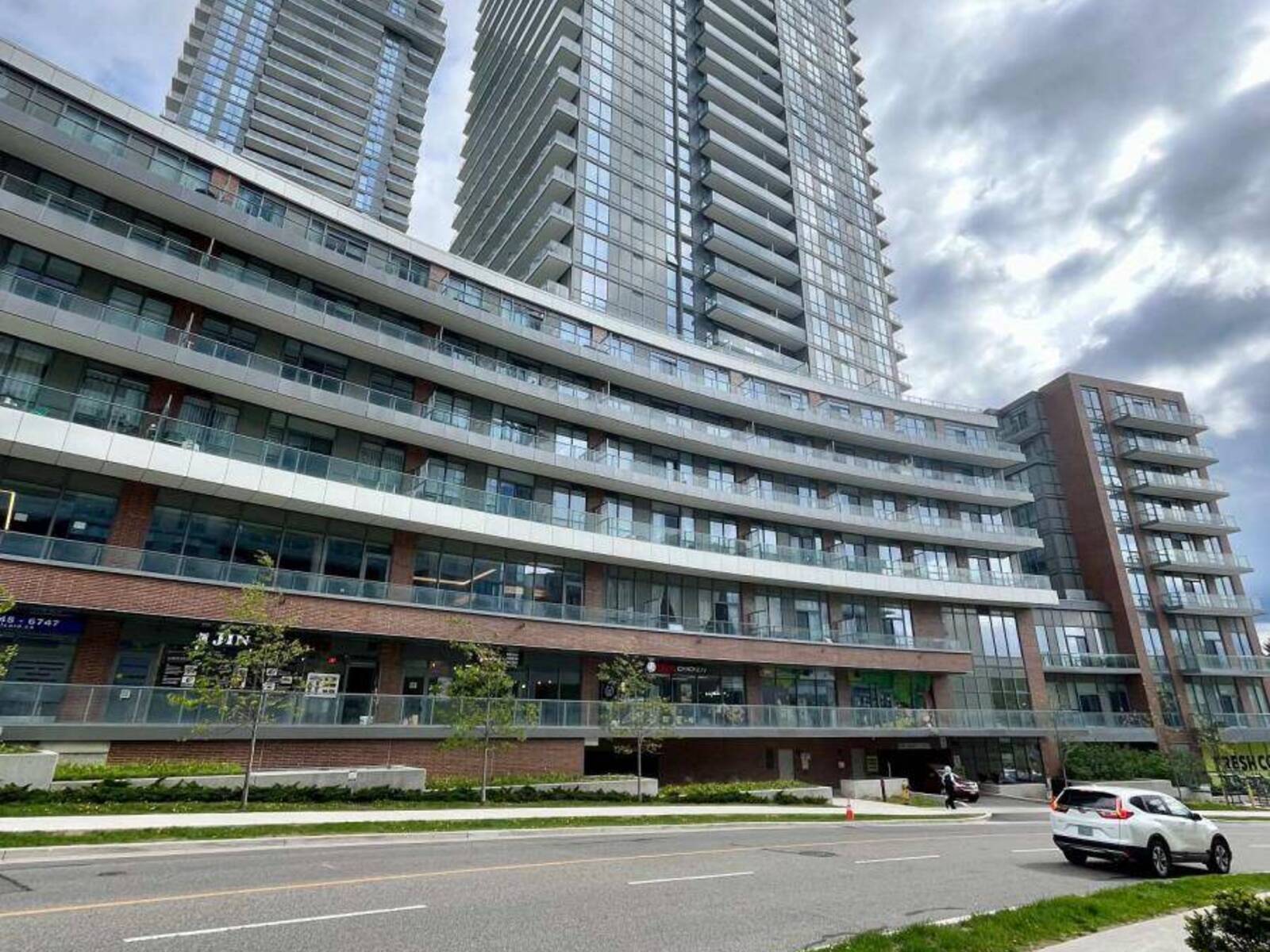 419 - 38 FOREST MANOR ROAD, Toronto, Ontario M2J 1M5