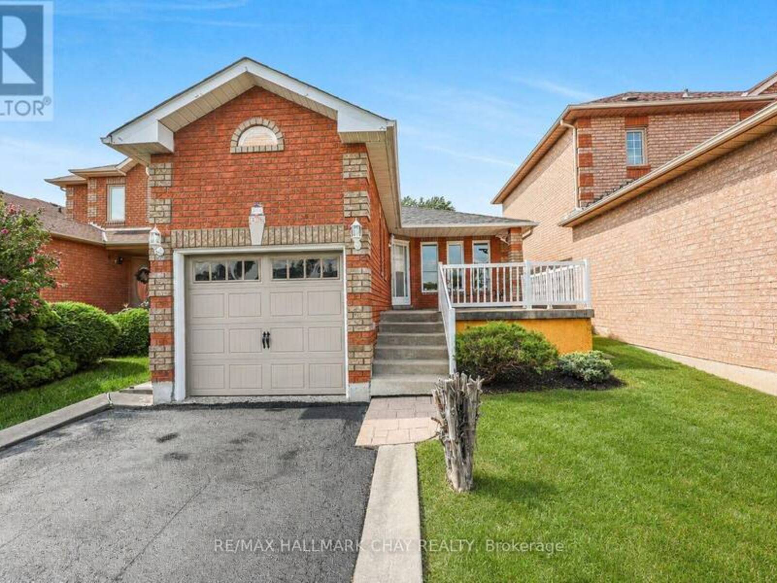 436 SIMCOE ROAD, Bradford West Gwillimbury, Ontario L3Z 3A1