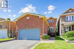 6 BLUEBELL CRESCENT | Whitby Ontario | Slide Image Three