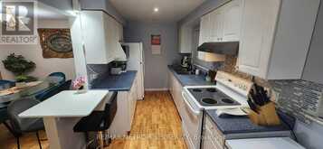 8 - 21 ROCKWOOD DRIVE | Toronto Ontario | Slide Image Eighteen