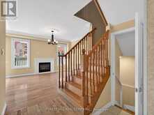 12 STOOKES CRESCENT | Richmond Hill Ontario | Slide Image Nineteen