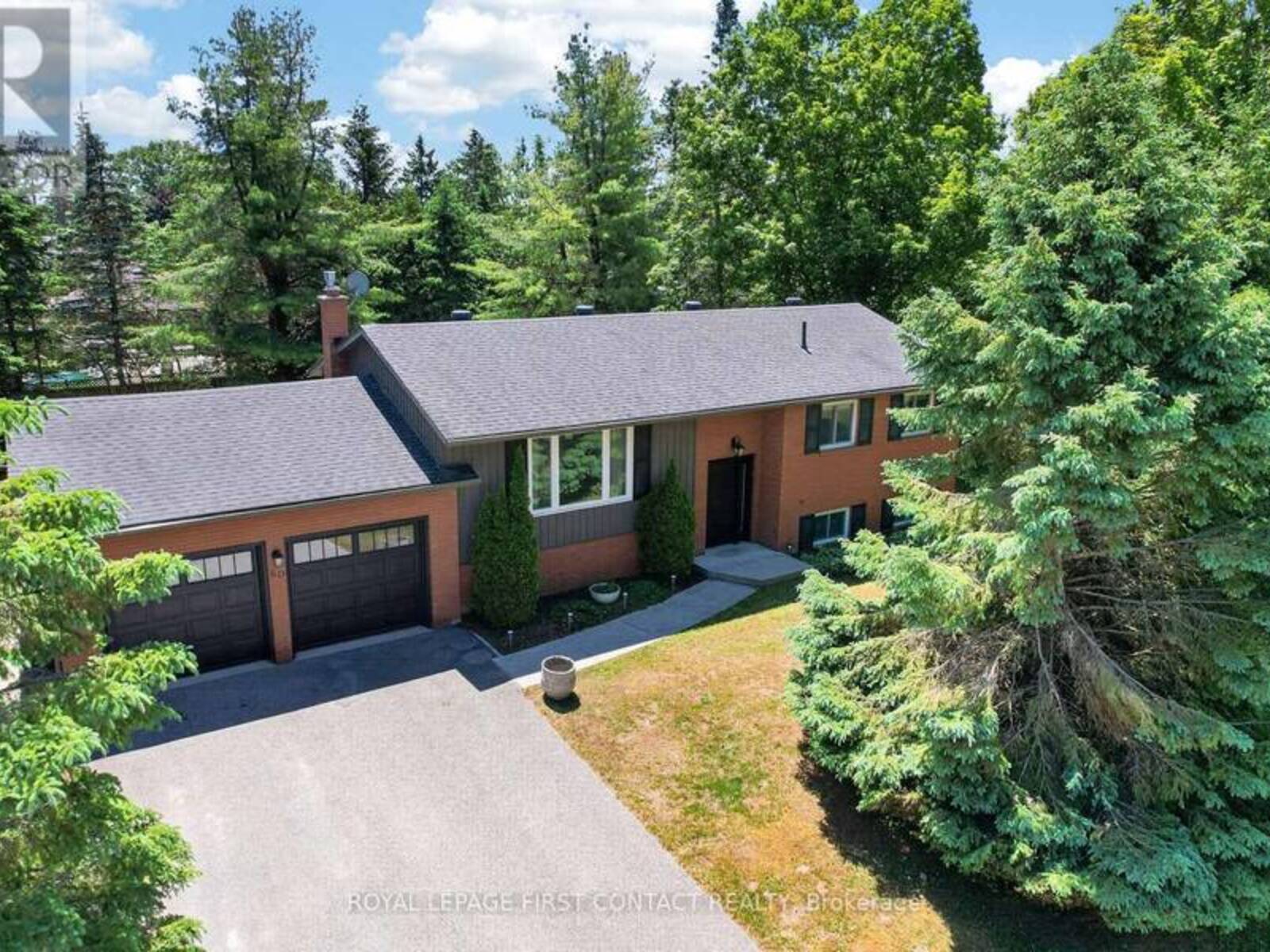 60 WILLOW LANDING ROAD, Midhurst, Ontario L9X 0P9