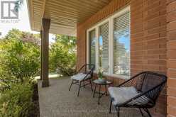 5190 WOOD CRESCENT | Burlington Ontario | Slide Image Thirty