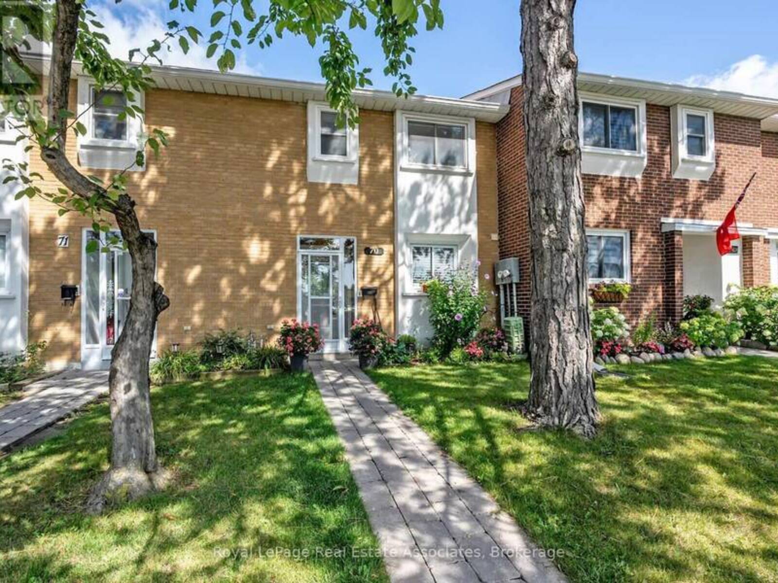 70 - 3 CENTENNIAL PK ROAD, Toronto, Ontario M9C 4W8