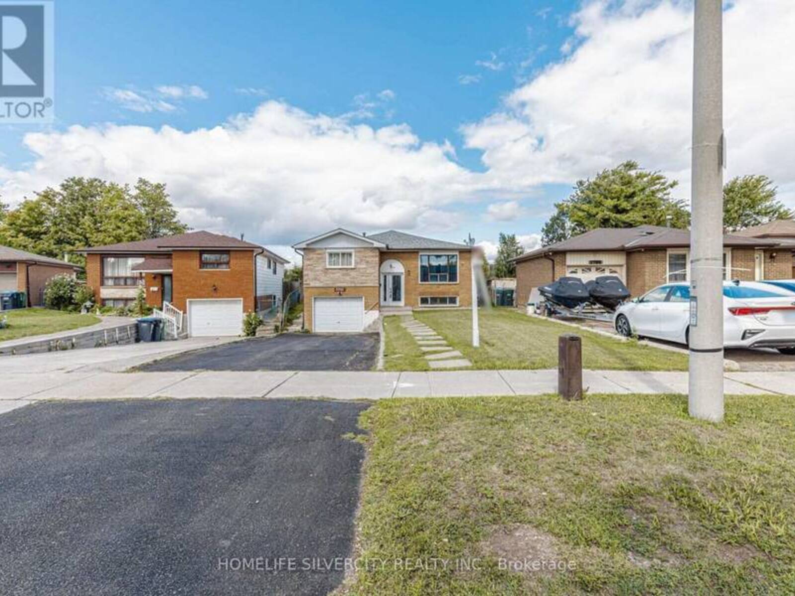 3701 KEENAN CRESCENT, Mississauga, Ontario L4T 3M1