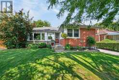 465 SPRINGBANK CRESCENT | Burlington Ontario | Slide Image One