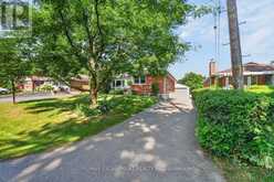 465 SPRINGBANK CRESCENT | Burlington Ontario | Slide Image Three