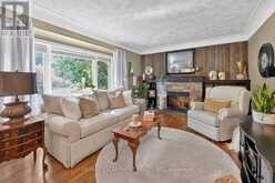 465 SPRINGBANK CRESCENT | Burlington Ontario | Slide Image Five