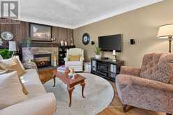 465 SPRINGBANK CRESCENT | Burlington Ontario | Slide Image Six