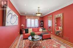 215 VELMAR DRIVE | Vaughan Ontario | Slide Image Thirteen
