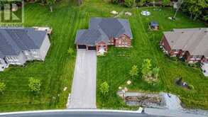 82 DIAMOND VALLEY DRIVE | Oro-Medonte Ontario | Slide Image Two