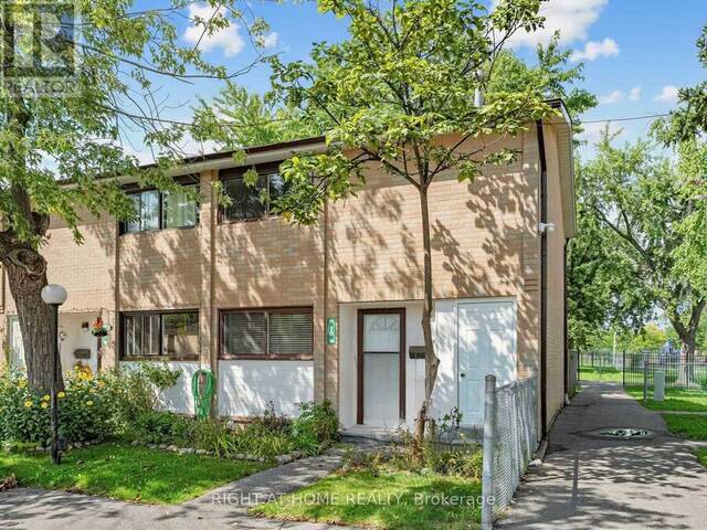 10 - 10 FLEETWOOD CRESCENT Brampton Ontario, L6T 2E5 - 3 Bedrooms Condo For Sale