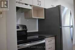 10 - 10 FLEETWOOD CRESCENT | Brampton Ontario | Slide Image Four