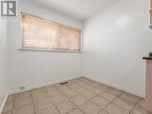 10 - 10 FLEETWOOD CRESCENT | Brampton Ontario | Slide Image Seventeen