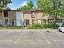 10 - 10 FLEETWOOD CRESCENT | Brampton Ontario | Slide Image Four