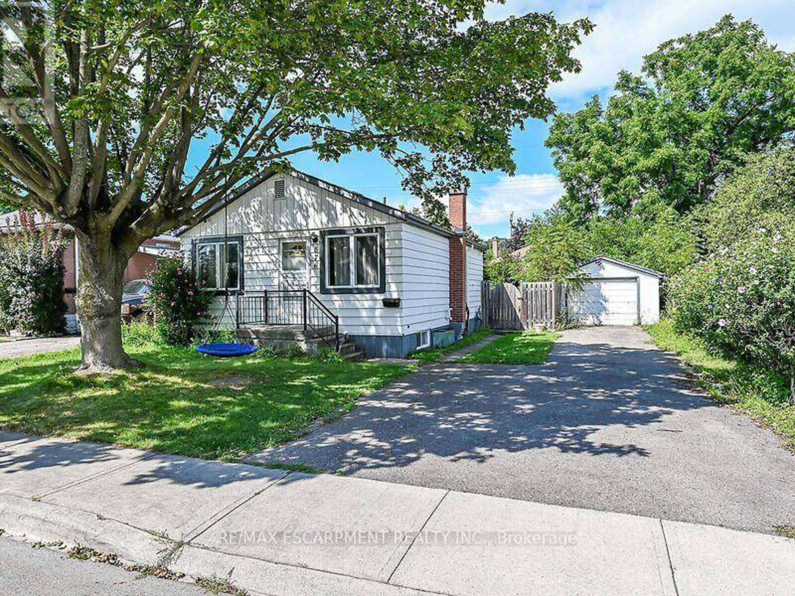576 ROSSEAU ROAD, Hamilton, Ontario L8K 4T8