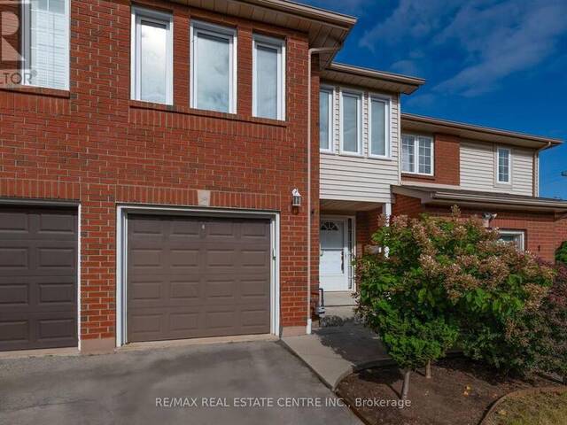 2 WALKER COURT Grimsby Ontario, L3M 5J5 - 2 Bedrooms Home For Sale