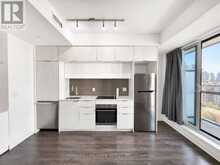 1711 - 55 REGENT PARK BOULEVARD | Toronto Ontario | Slide Image Eight