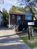 46 RICHARD AVENUE | Toronto Ontario | Slide Image Three