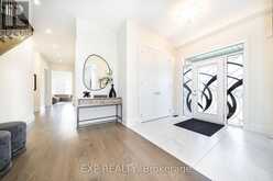 38 BUD LEGGETT CRESCENT | Georgina Ontario | Slide Image Six