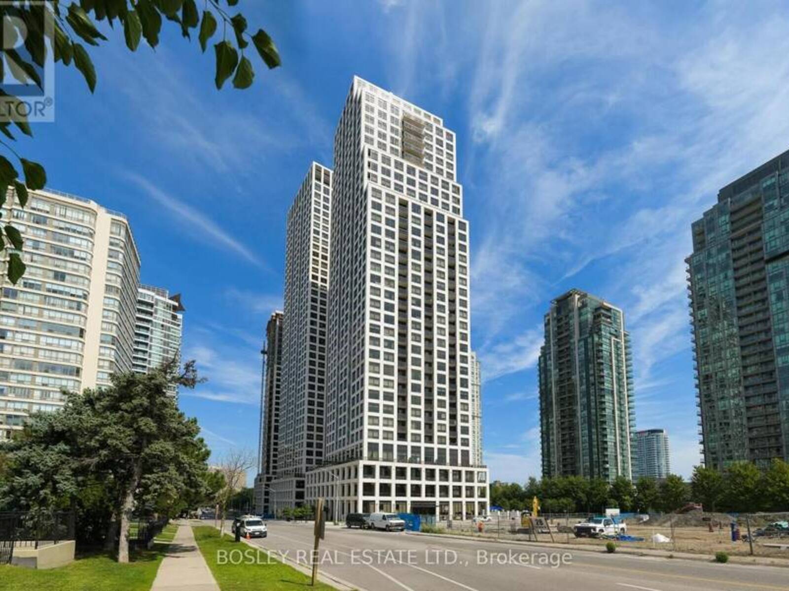 704 - 36 ELM DRIVE W, Mississauga, Ontario L5B 0N3