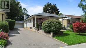 248 WELLESWORTH DRIVE | Toronto Ontario | Slide Image Three