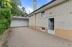 248 WELLESWORTH DRIVE | Toronto Ontario | Slide Image Four