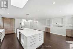 677 LOMOND CRESCENT | Burlington Ontario | Slide Image Nine