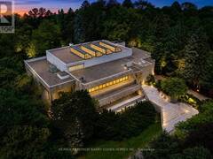30 HIGH POINT ROAD Toronto Ontario, M3C 2R3