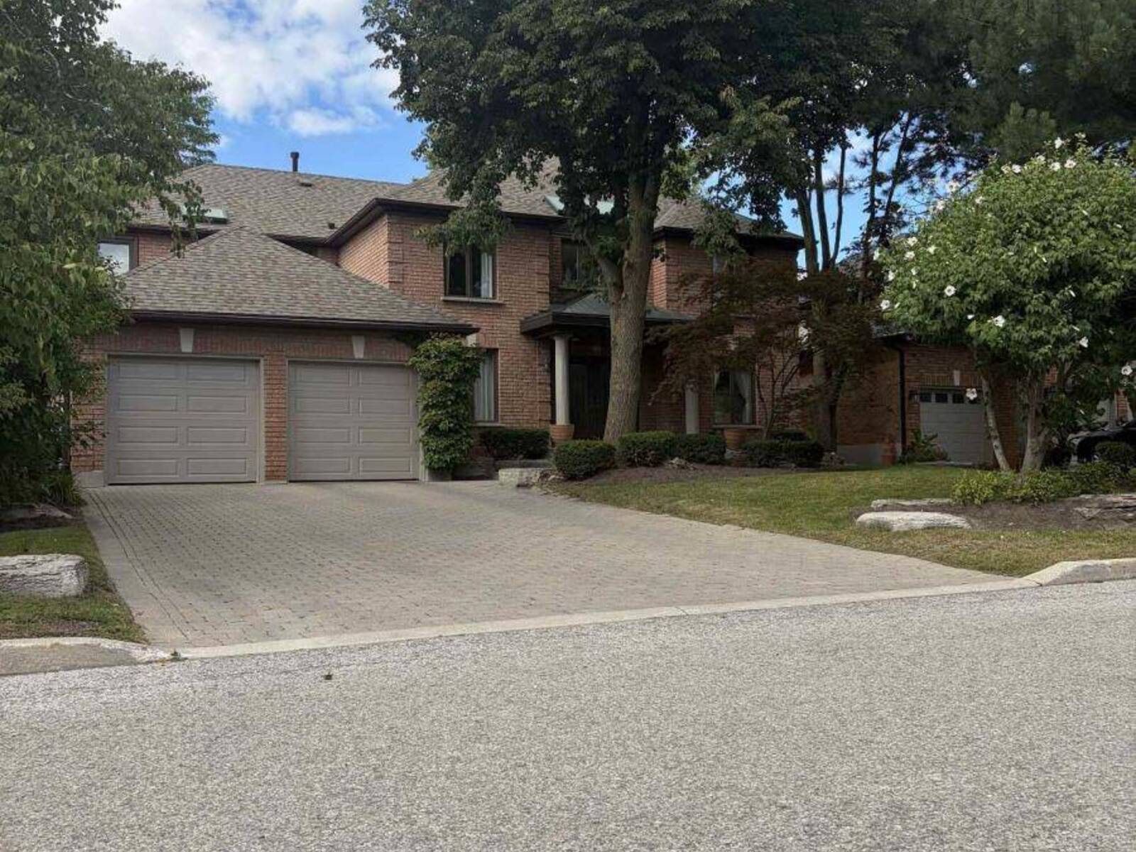 64 DIANAWOOD RIDGE, Vaughan, Ontario L4L 6X9