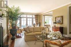6 ENNISCLARE DRIVE W | Oakville Ontario | Slide Image Eight