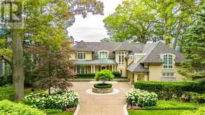 6 ENNISCLARE DRIVE W | Oakville Ontario | Slide Image Two