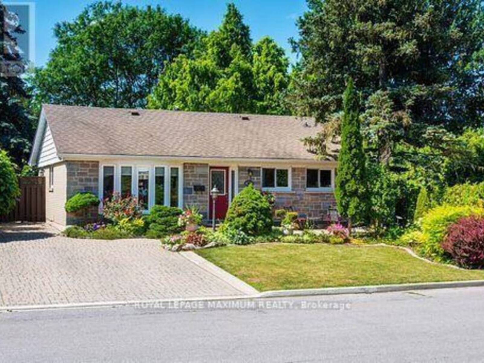 38 ABBEY ROAD, Brampton, Ontario L6W 2T8