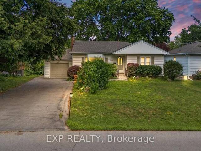 1063 JOAN DRIVE Burlington Ontario, L7T 3H3 - 5 Bedrooms Home For Sale