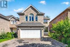 96 TOWNSGATE DRIVE | Vaughan Ontario | Slide Image Two