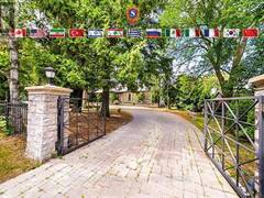 318 CENTRE STREET Vaughan Ontario, L4E 3L6