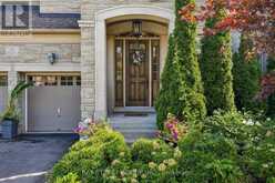 39 HARLEY DRIVE | Vaughan Ontario | Slide Image Three