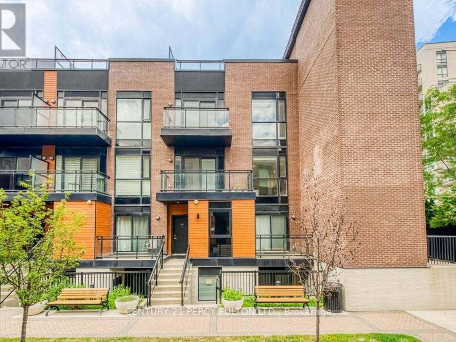 D-803 - 5289 HIGHWAY 7, Vaughan, Ontario L4L 0J1