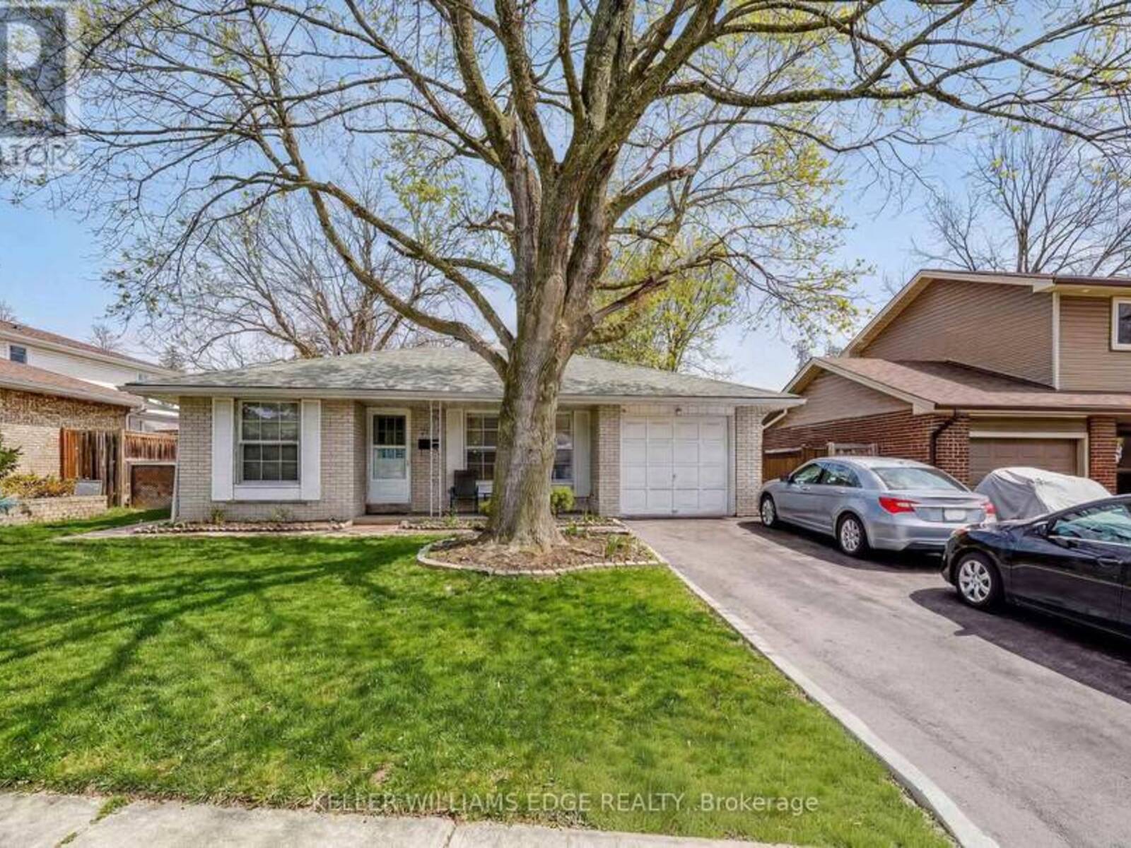 2145 SANDRINGHAM DRIVE, Burlington, Ontario L7P 1T8