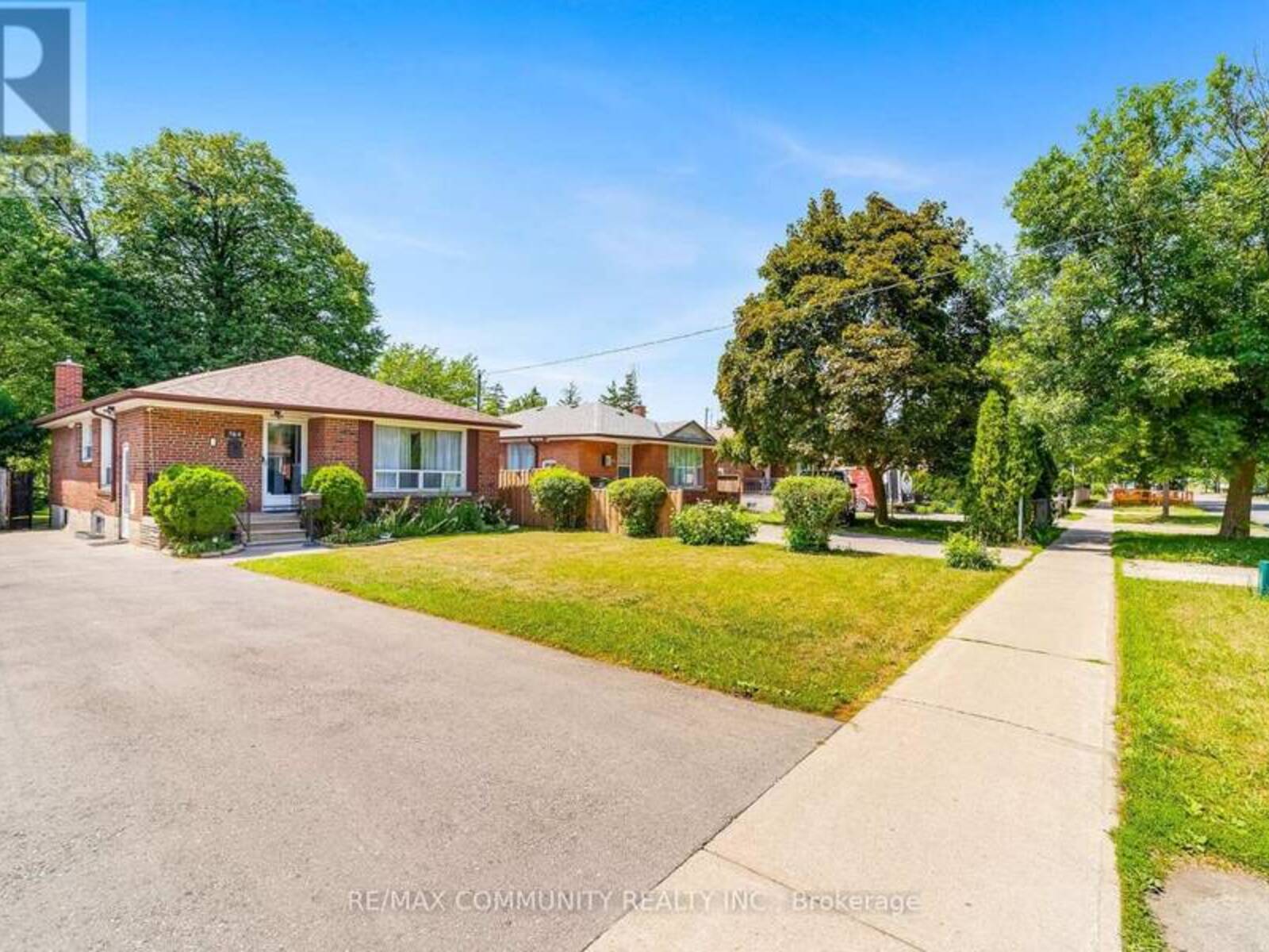 764 BRIMLEY ROAD, Toronto, Ontario M1J 1C6