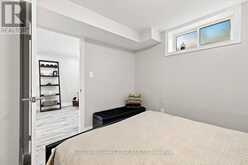 2407 BARCLAY ROAD | Burlington Ontario | Slide Image Thirty-one