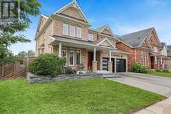 36 REGALIA WAY | Barrie Ontario | Slide Image Two
