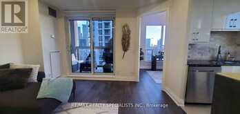 1114 - 2083 LAKE SHORE BOULEVARD W | Toronto Ontario | Slide Image Six