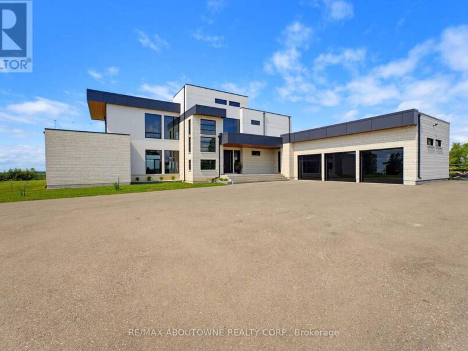 5709 FOURTH LINE, Erin, Ontario N0B 1Z0