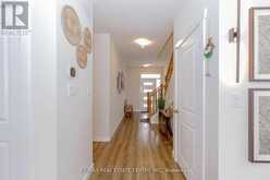 8 MOON CRESCENT | Cambridge Ontario | Slide Image Ten