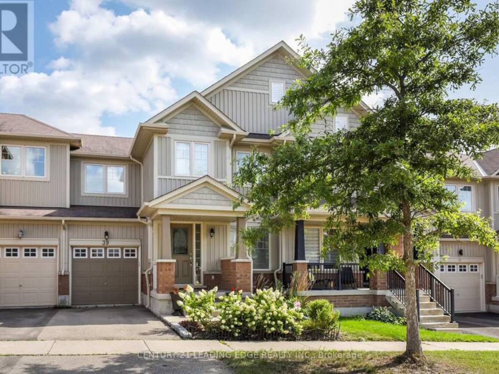 39 STOYELL DRIVE, Richmond Hill, Ontario L4E 0M7