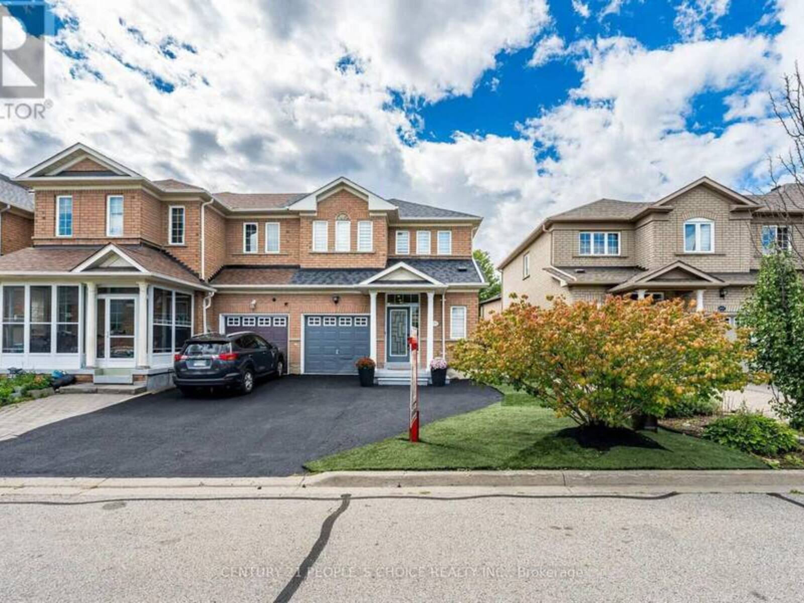 211 WILDBERRY CRESCENT, Vaughan, Ontario L4H 2H7